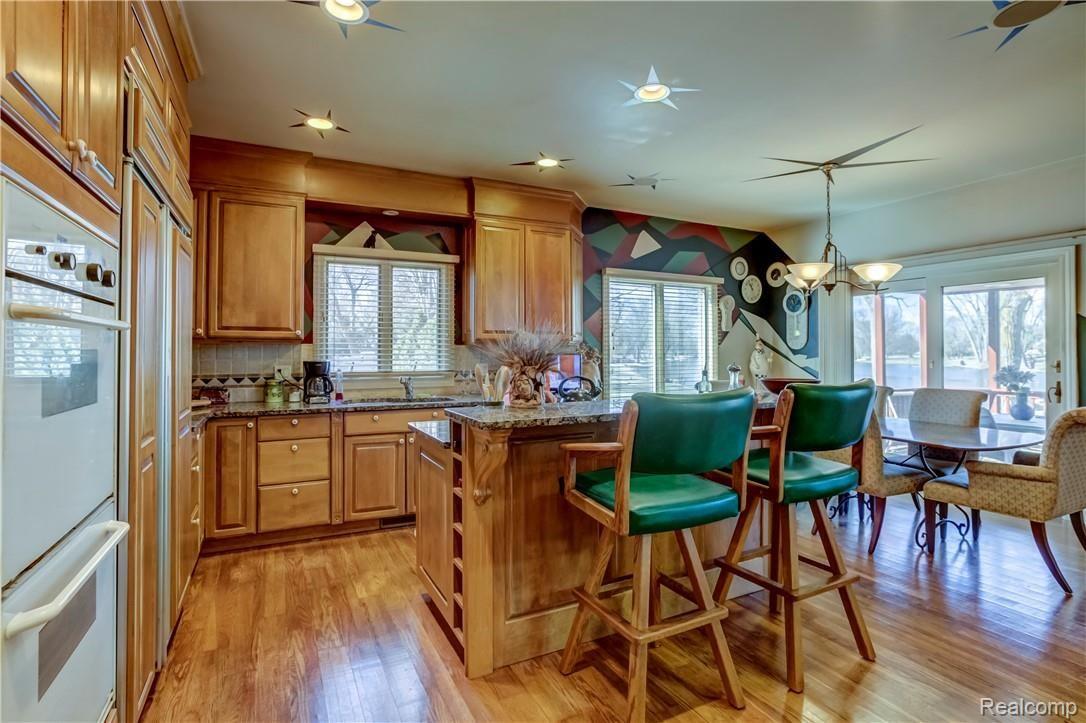 23133 Meadowbrook Road Novi, MI 48375 - Photo 10 of 26 011-23133MeadowbrookRd-Novi-MI-48375-full.jpg