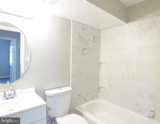 $299,500 | 8420 Huerta Court, Unit 162, Alexandria, VA 22309