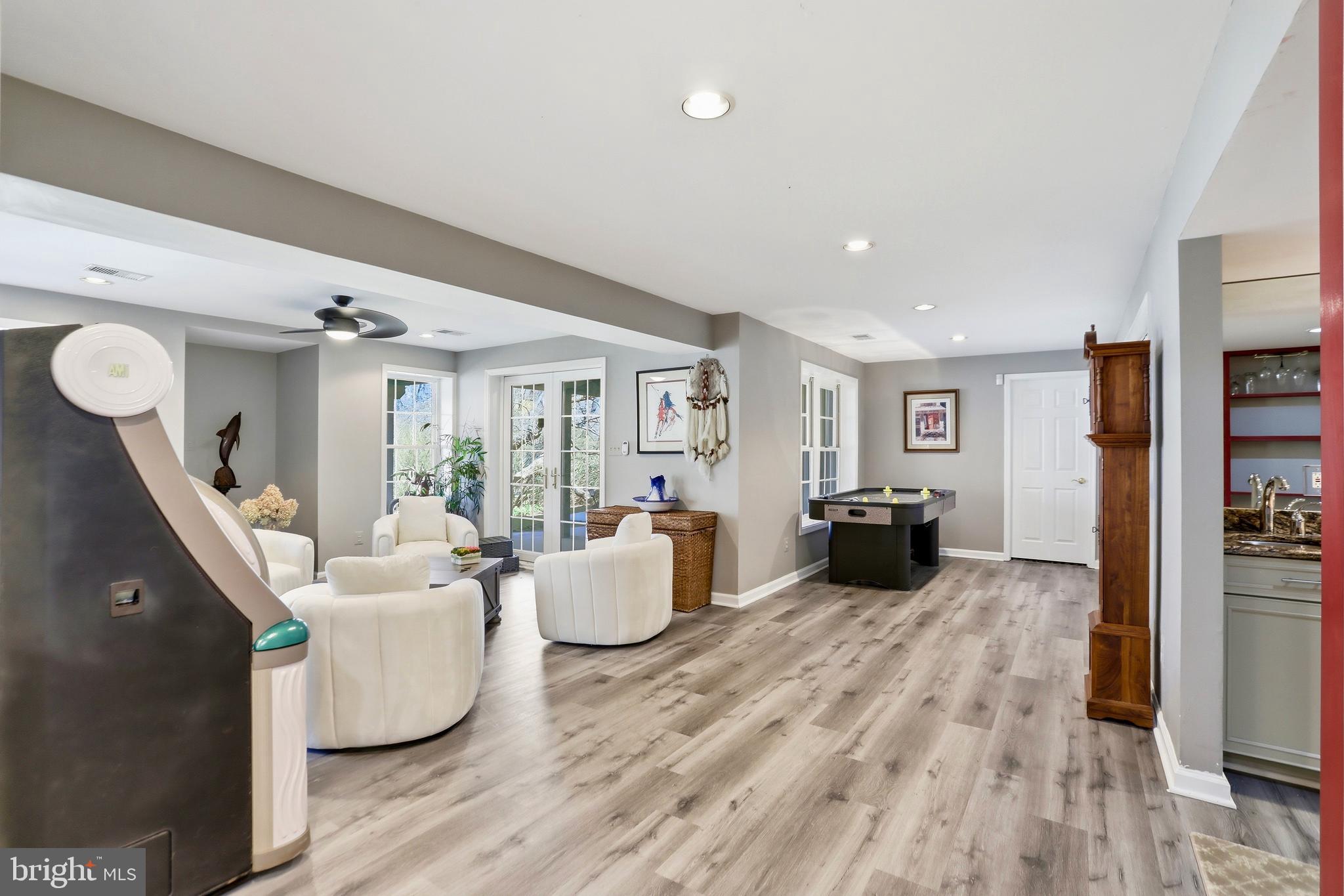 1235 Tottenham Court Reston, VA 20194 - Photo 37 of 53