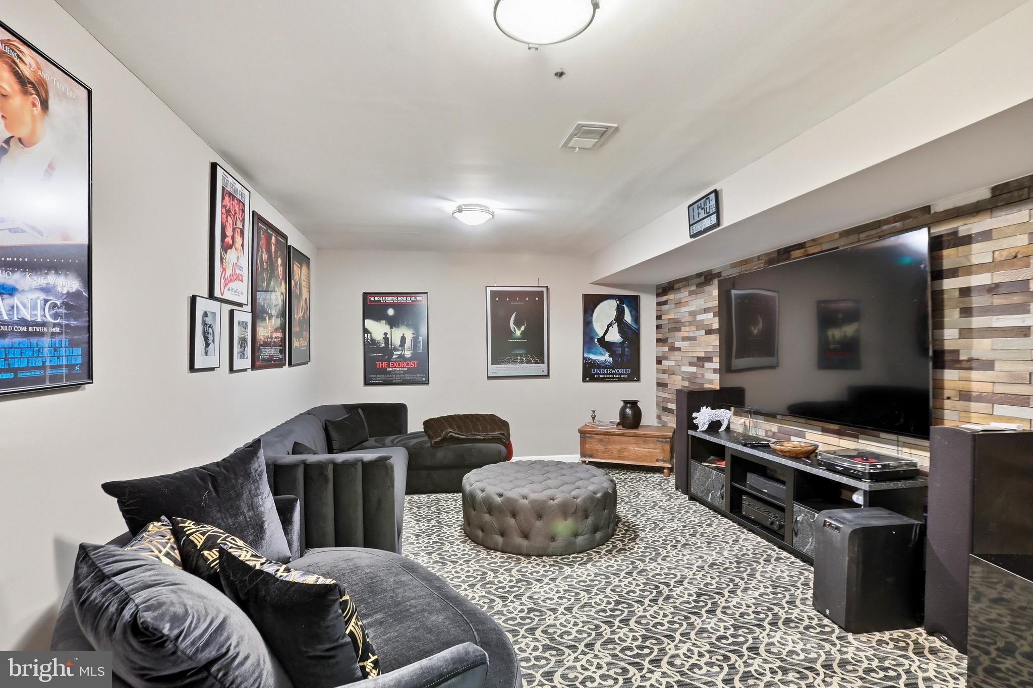 1235 Tottenham Court Reston, VA 20194 - Photo 42 of 53