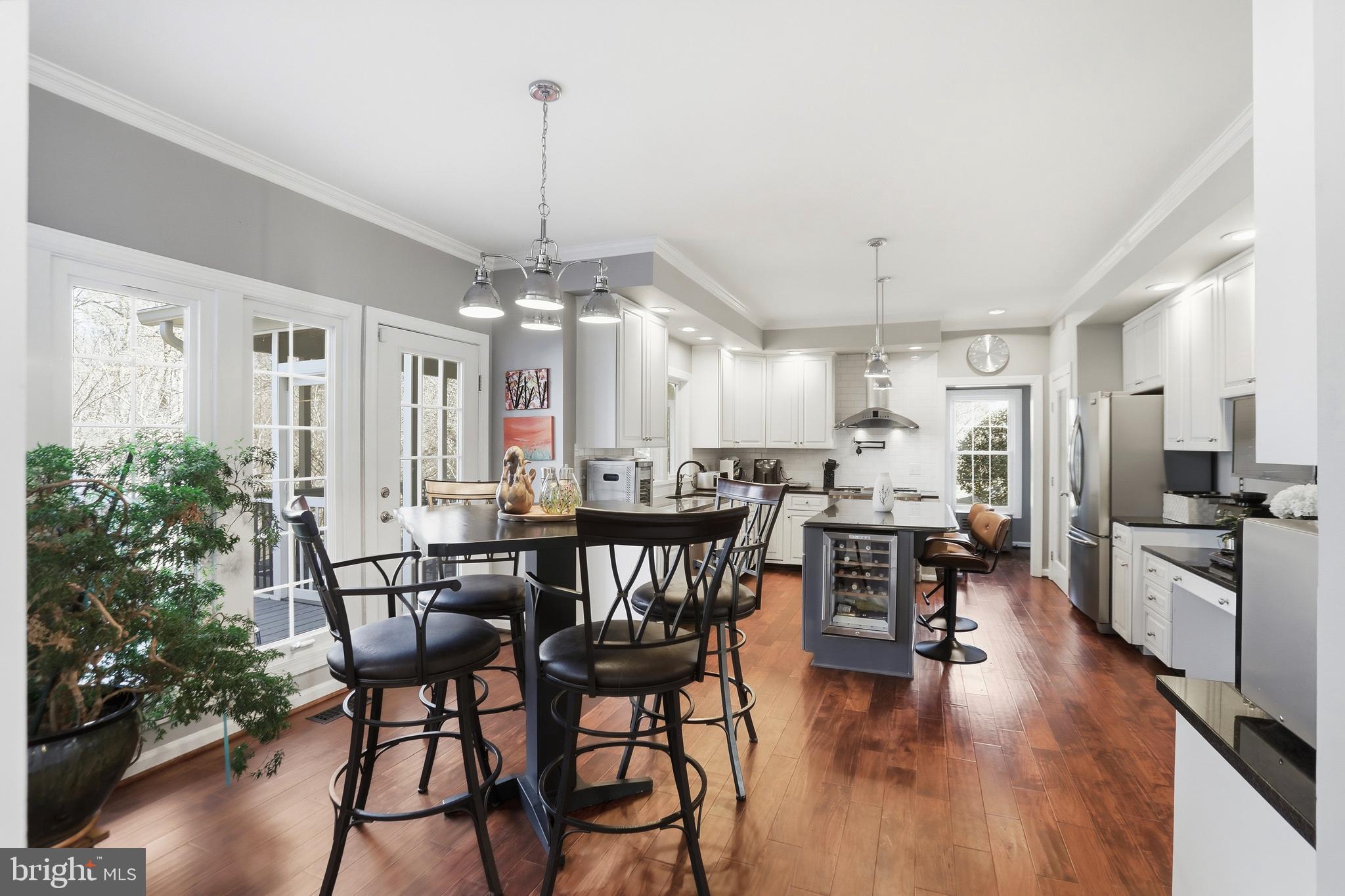 1235 Tottenham Court Reston, VA 20194 - Photo 7 of 53
