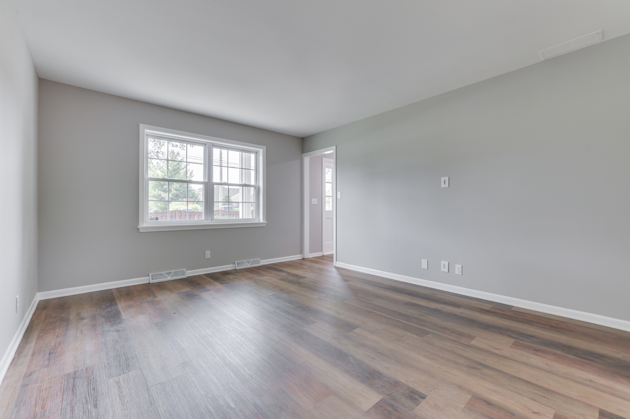 314 West Banta Road Indianapolis, IN 46217 - Photo 13 of 45