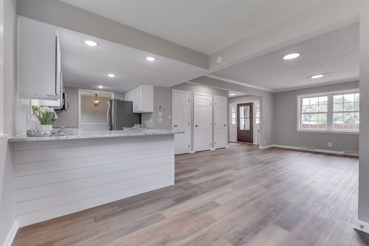 314 West Banta Road Indianapolis, IN 46217 - Photo 18 of 45