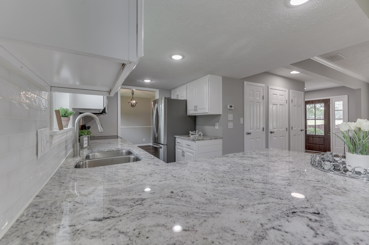 314 West Banta Road Indianapolis, IN 46217 - Photo 21 of 45