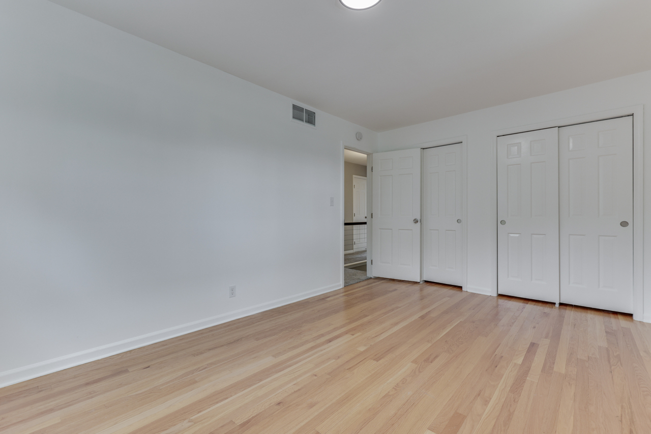 314 West Banta Road Indianapolis, IN 46217 - Photo 29 of 45