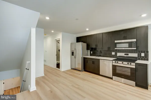 $2,400 | 2329 Ellsworth Street, Unit 1, Philadelphia, PA 19146