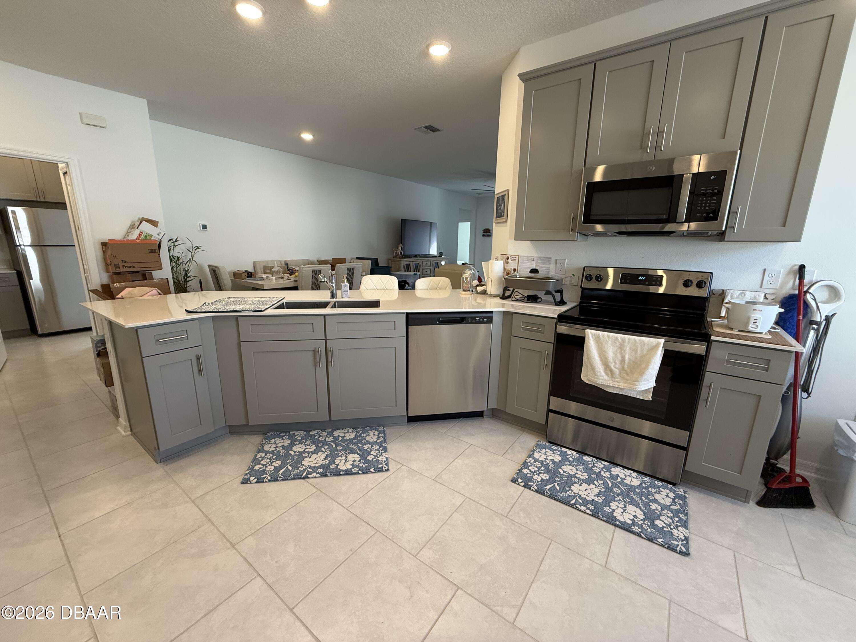 412 Three Oaks Drive Edgewater, FL 32141 - Photo 7 of 22 IMG_7845