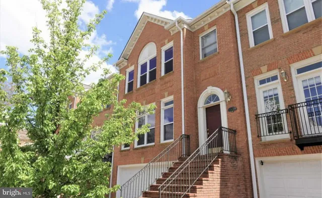 $4,300 | 1847 Brenthill Court, Vienna, VA 22182