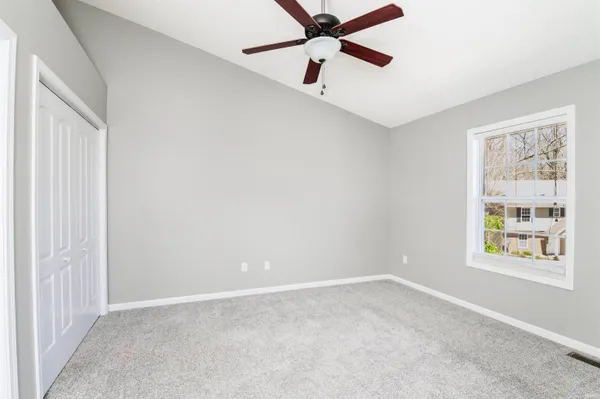 $214,900 | 1250 West Adams Hill Circle, Unit 402, Bloomington, IN 47403