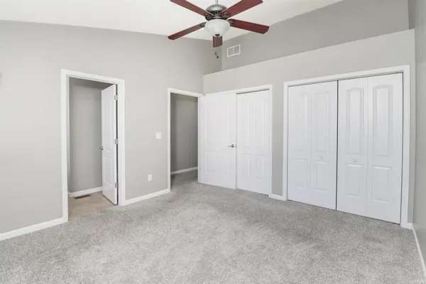 $214,900 | 1250 West Adams Hill Circle, Unit 402, Bloomington, IN 47403