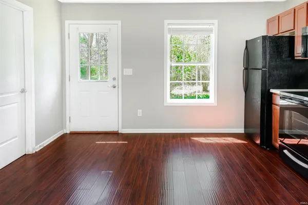 $214,900 | 1250 West Adams Hill Circle, Unit 402, Bloomington, IN 47403