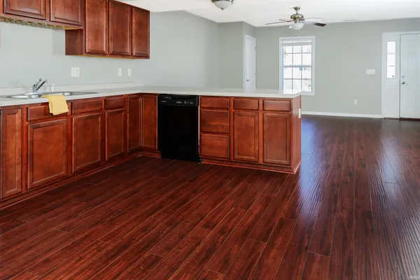 $214,900 | 1250 West Adams Hill Circle, Unit 402, Bloomington, IN 47403