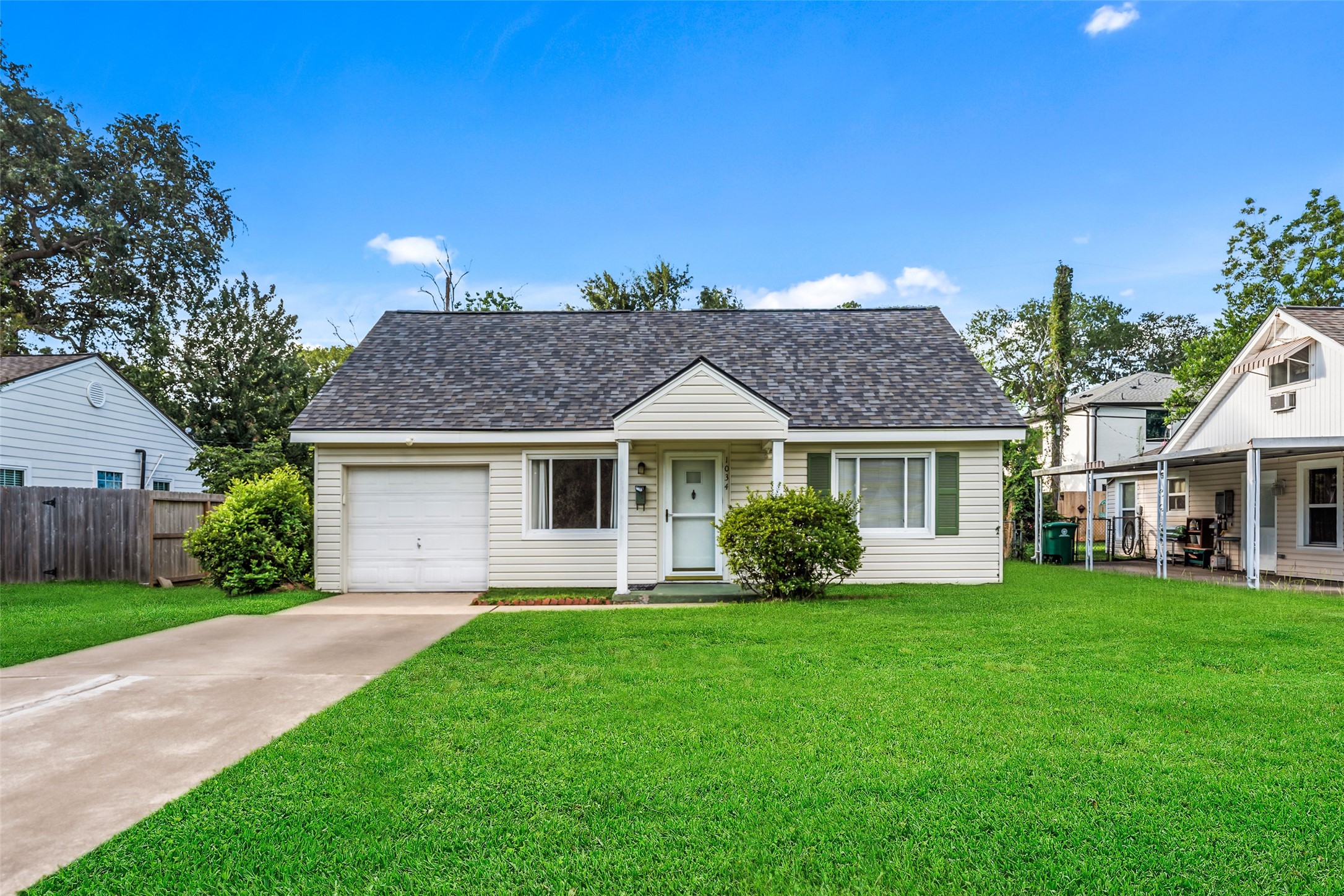 1034 Lamonte Lane Houston, TX 77018 - Photo 1 of 31