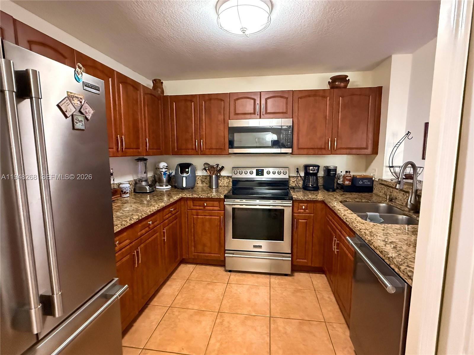 25107 Southwest 124th Court Homestead, FL 33032 - Photo 11 of 50
