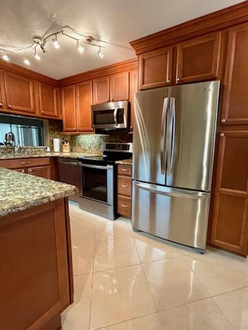 101 Pinecrest Circle, Unit E Jupiter, FL 33458 - Photo 3 of 17 FullSizeR (5)