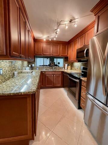 101 Pinecrest Circle, Unit E Jupiter, FL 33458 - Photo 4 of 17 FullSizeR (6)