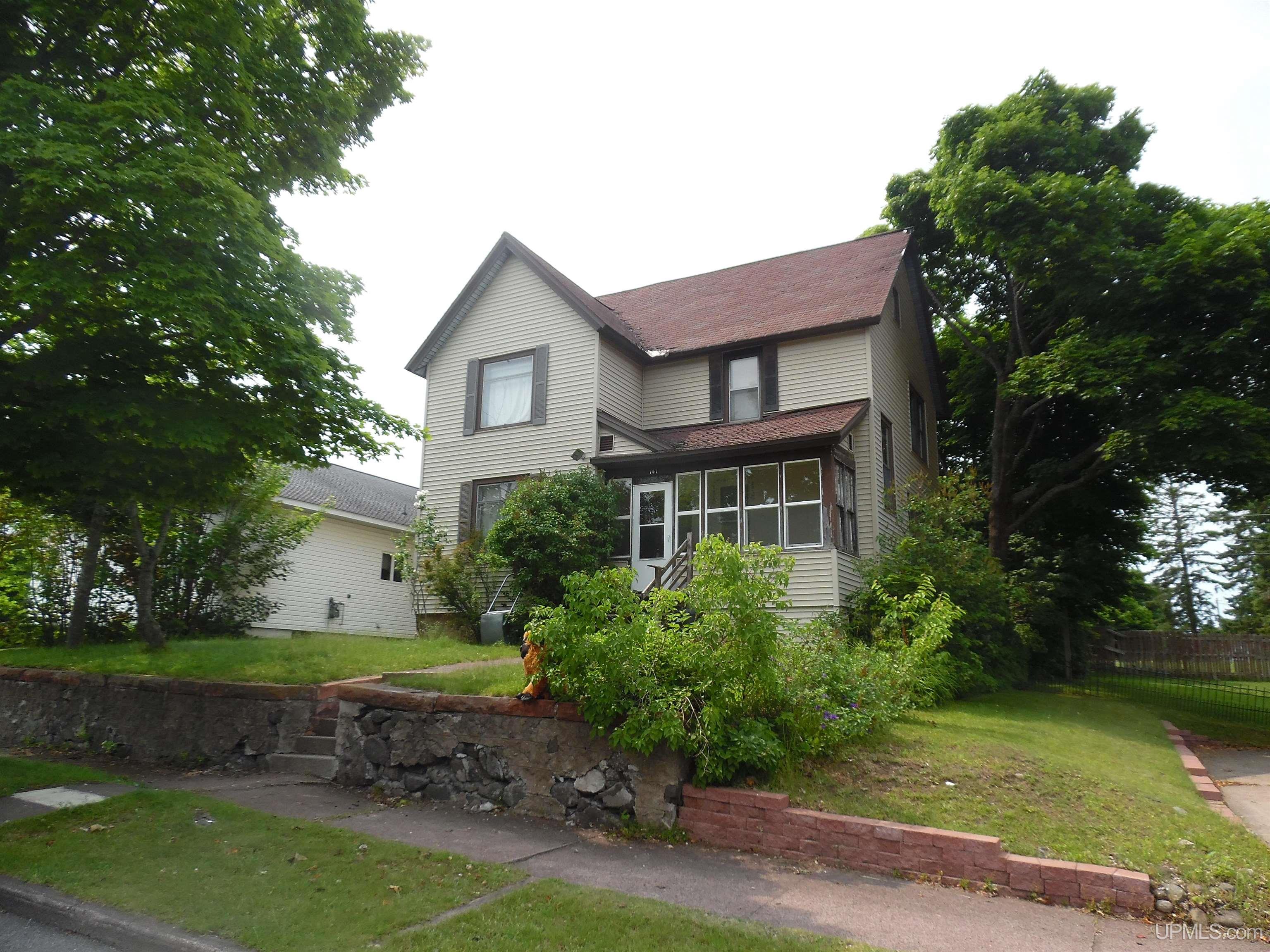 141 Pewabic Street Laurium, MI 49913 - Photo 1 of 36