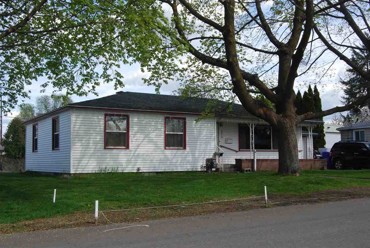 3016 North Maple Road Spokane, WA 99206 - Photo 3 of 12