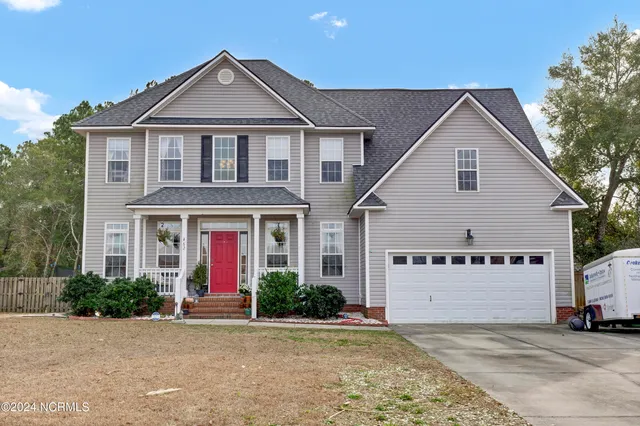 $2,600 | 462 Chadwick Shores Drive, Sneads Ferry, NC 28460