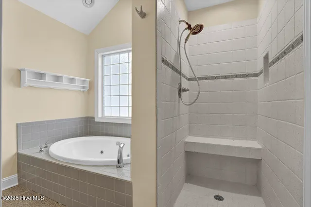 $2,600 | 462 Chadwick Shores Drive, Sneads Ferry, NC 28460