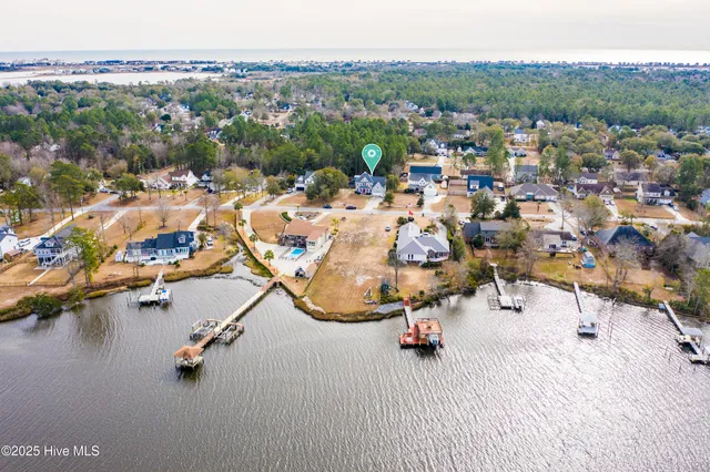 $2,600 | 462 Chadwick Shores Drive, Sneads Ferry, NC 28460