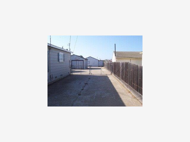 645 Middlefield Road Salinas, CA 93906 - Photo 4 of 9 Gallery Image 4
