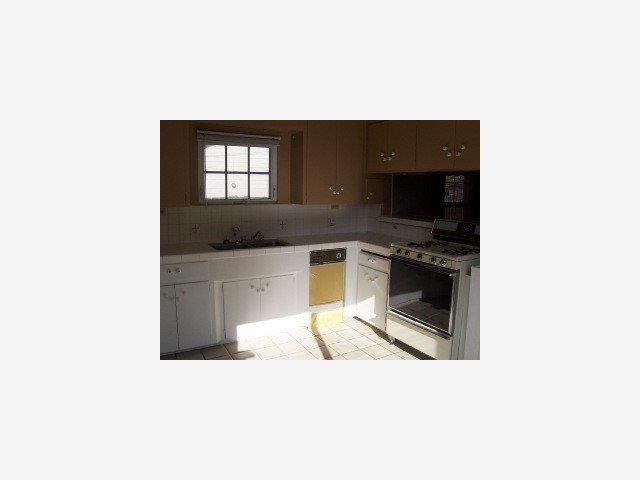 645 Middlefield Road Salinas, CA 93906 - Photo 6 of 9 Gallery Image 6