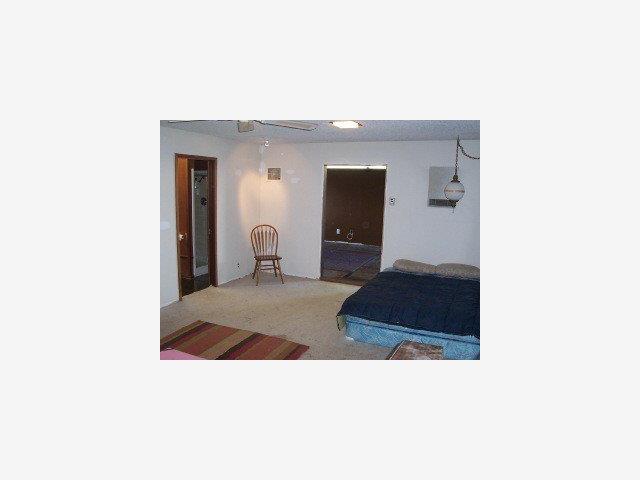 645 Middlefield Road Salinas, CA 93906 - Photo 8 of 9 Gallery Image 8