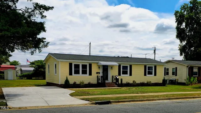 $207,000 | 403 South Market Street, Benson, NC 27504