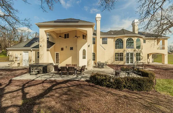 $1,099,000 | 14505 Blue Drake Lane, Prather, CA 93651