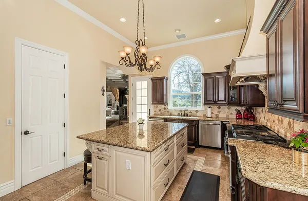 $1,099,000 | 14505 Blue Drake Lane, Prather, CA 93651