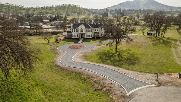 $1,099,000 | 14505 Blue Drake Lane, Prather, CA 93651