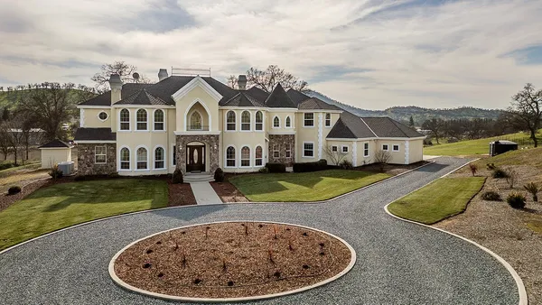 $1,099,000 | 14505 Blue Drake Lane, Prather, CA 93651