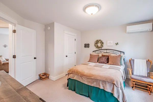 $799,900 | 4 Ladd Drive, Scarborough, ME 04074