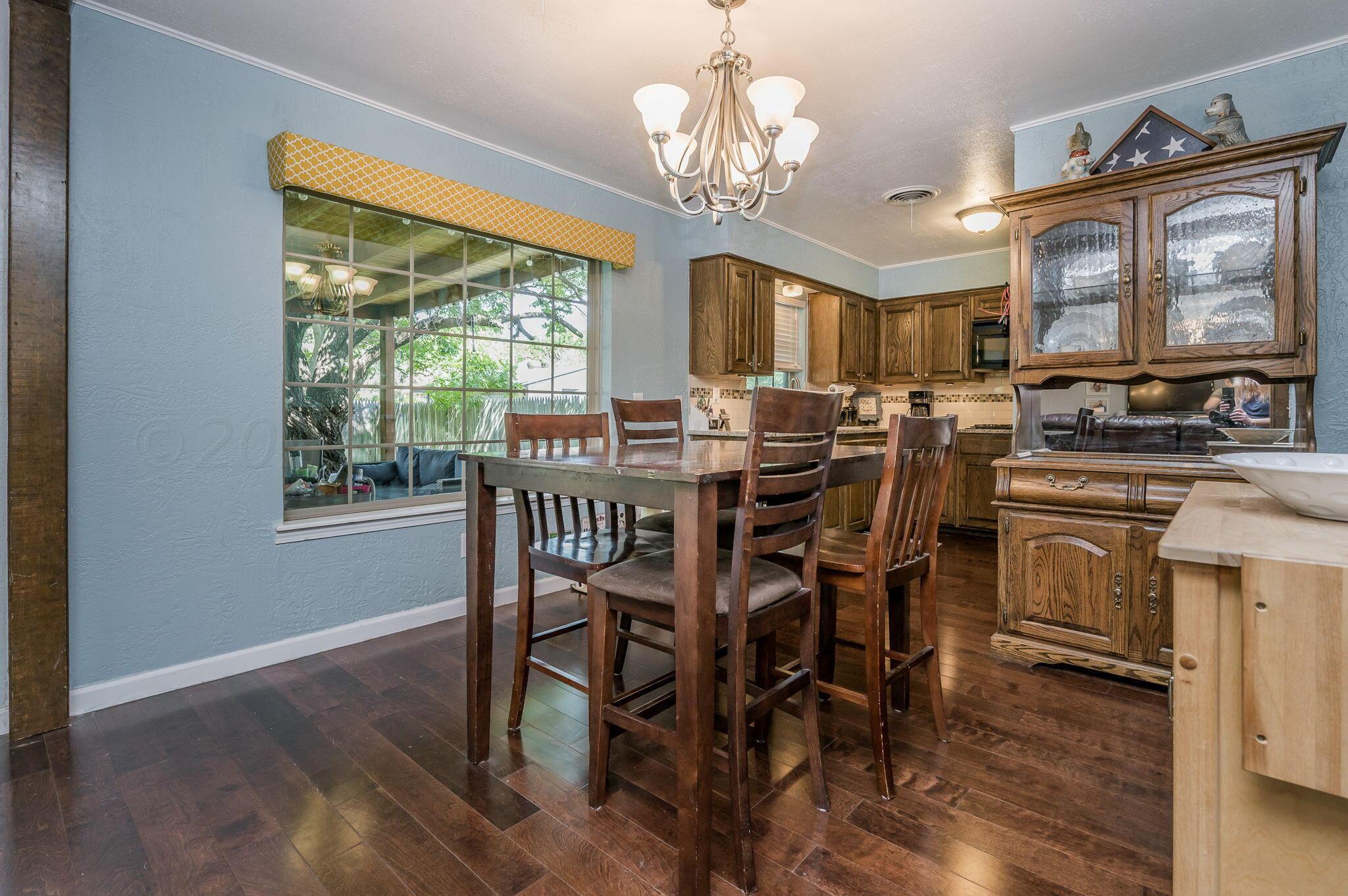 4418 Kingston Road Amarillo, TX 79109 - Photo 10 of 22 Dining Area