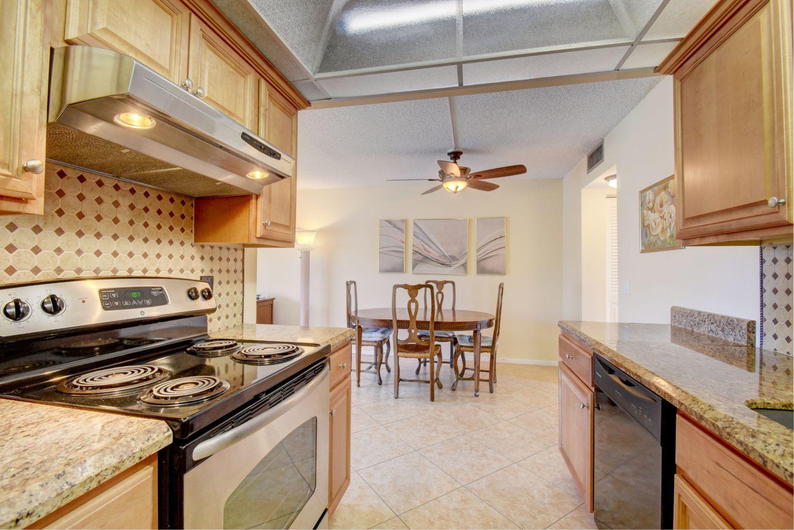 1049 Cornwall C, Unit 1049 Boca Raton, FL 33434 - Photo 11 of 21 11_virtuals1 (11)