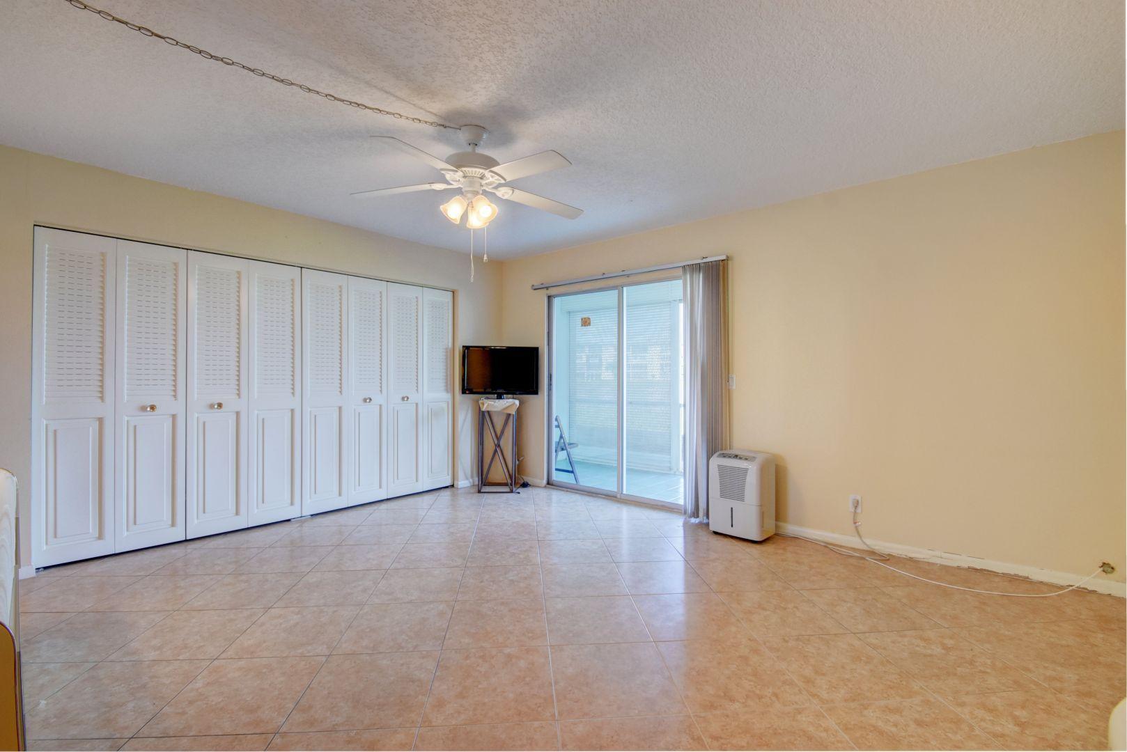 1049 Cornwall C, Unit 1049 Boca Raton, FL 33434 - Photo 14 of 21 14_virtuals1 (14)