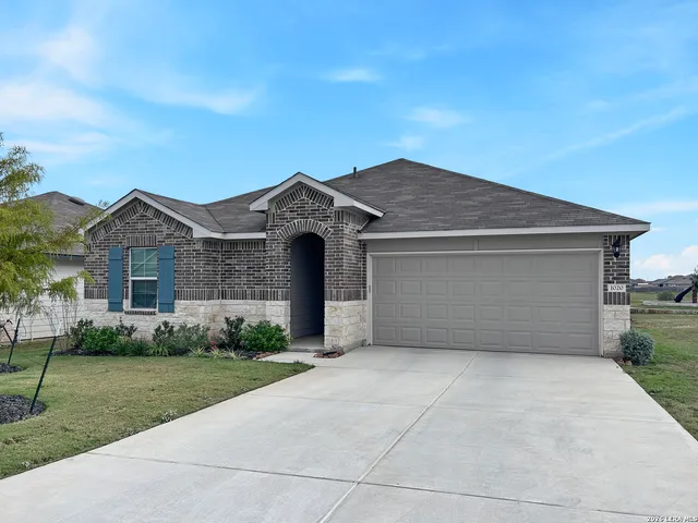 $1,675 | 1020 Chachalaca Court, Seguin, TX 78155