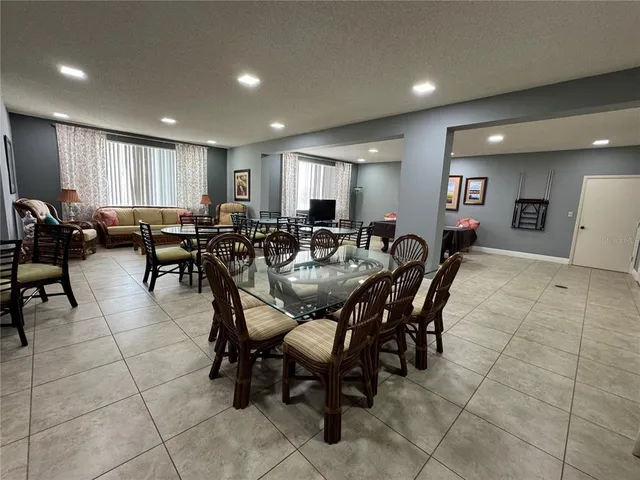 a view of a livingroom with furniture