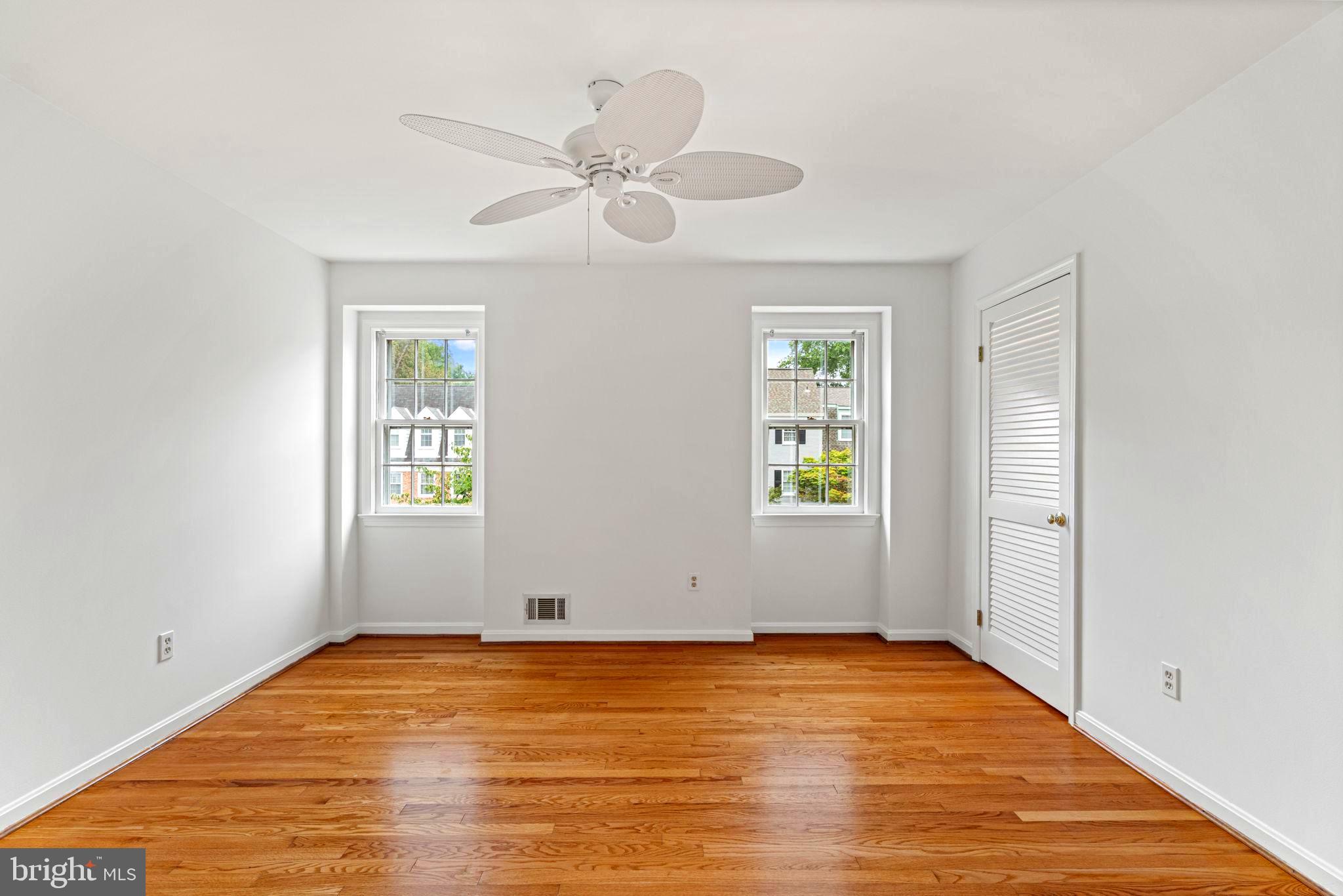 1116 Randolph Road McLean, VA 22101 - Photo 25 of 44 2nd Bedroom