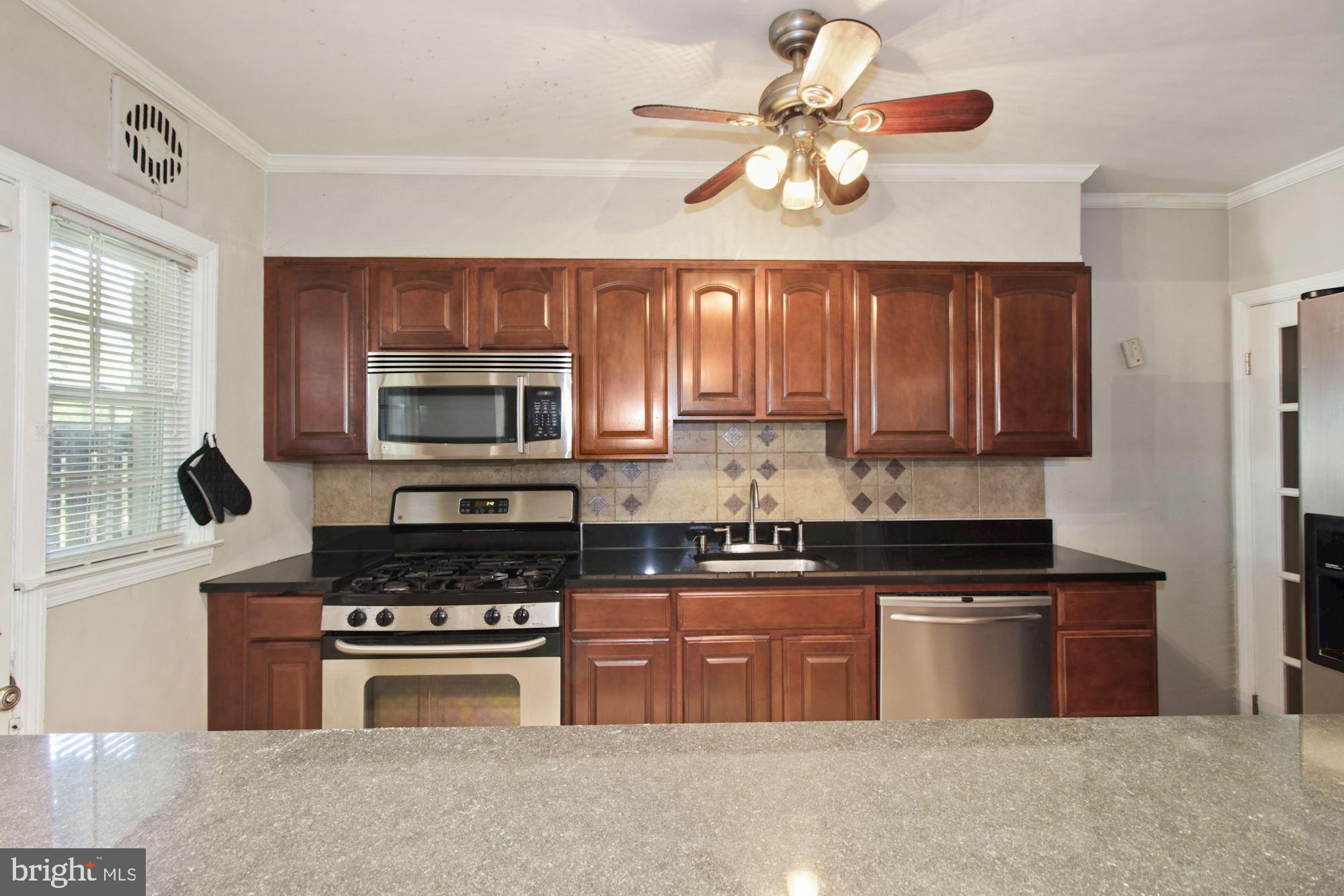 6012 Falkirk Road Baltimore, MD 21239 - Photo 19 of 30