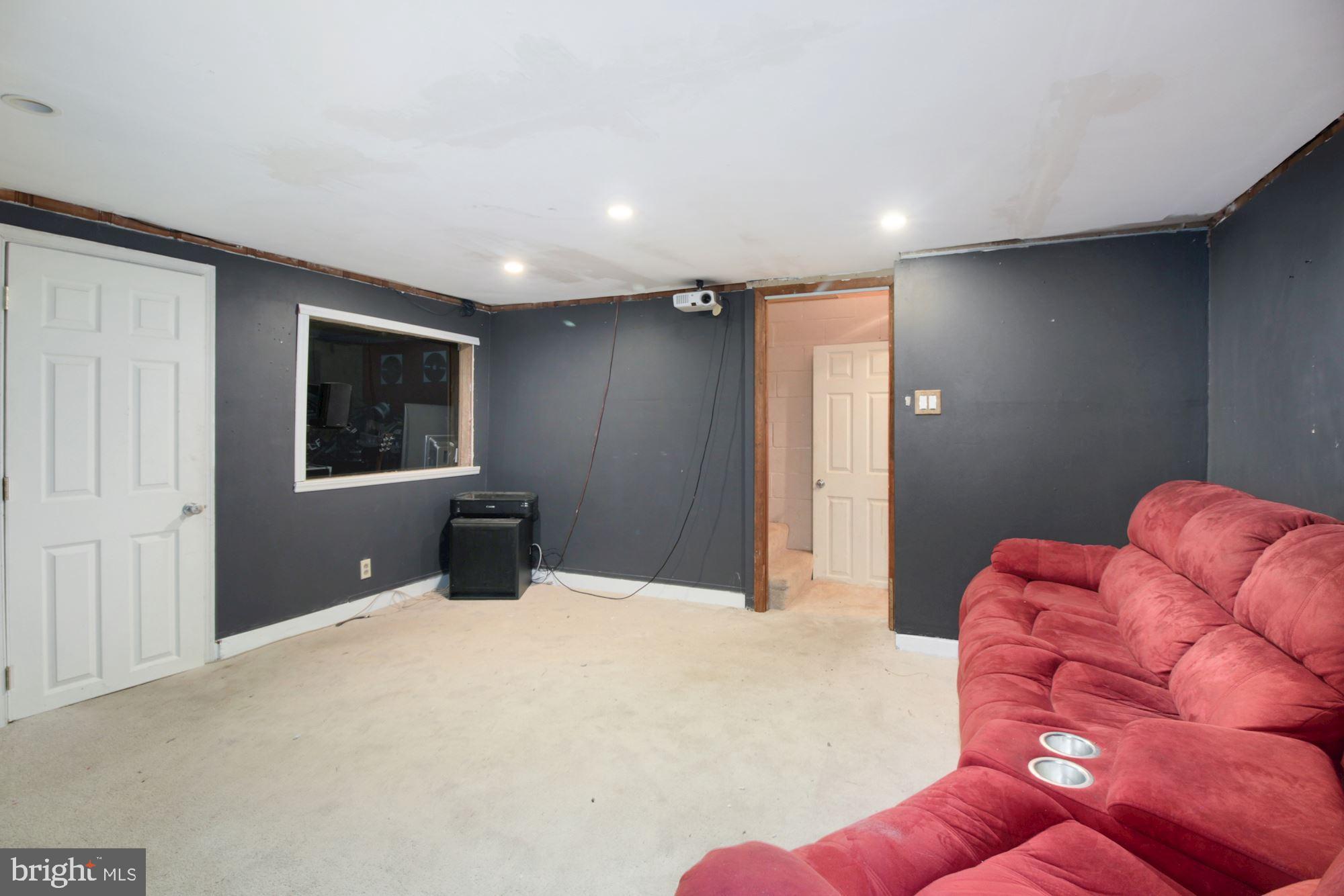 6012 Falkirk Road Baltimore, MD 21239 - Photo 24 of 30