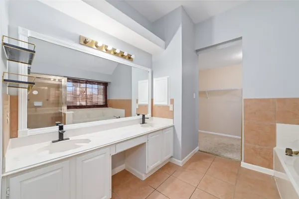 $350,000 | 1114 Bayou Bend Drive, Deer Park, TX 77536