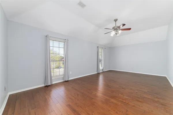 $350,000 | 1114 Bayou Bend Drive, Deer Park, TX 77536