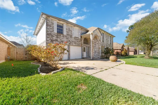 $350,000 | 1114 Bayou Bend Drive, Deer Park, TX 77536