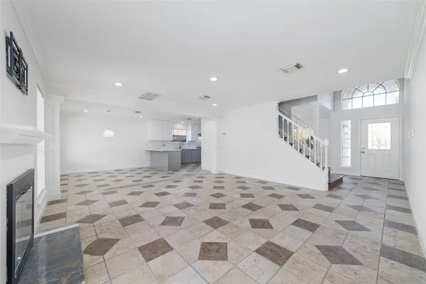 $350,000 | 1114 Bayou Bend Drive, Deer Park, TX 77536