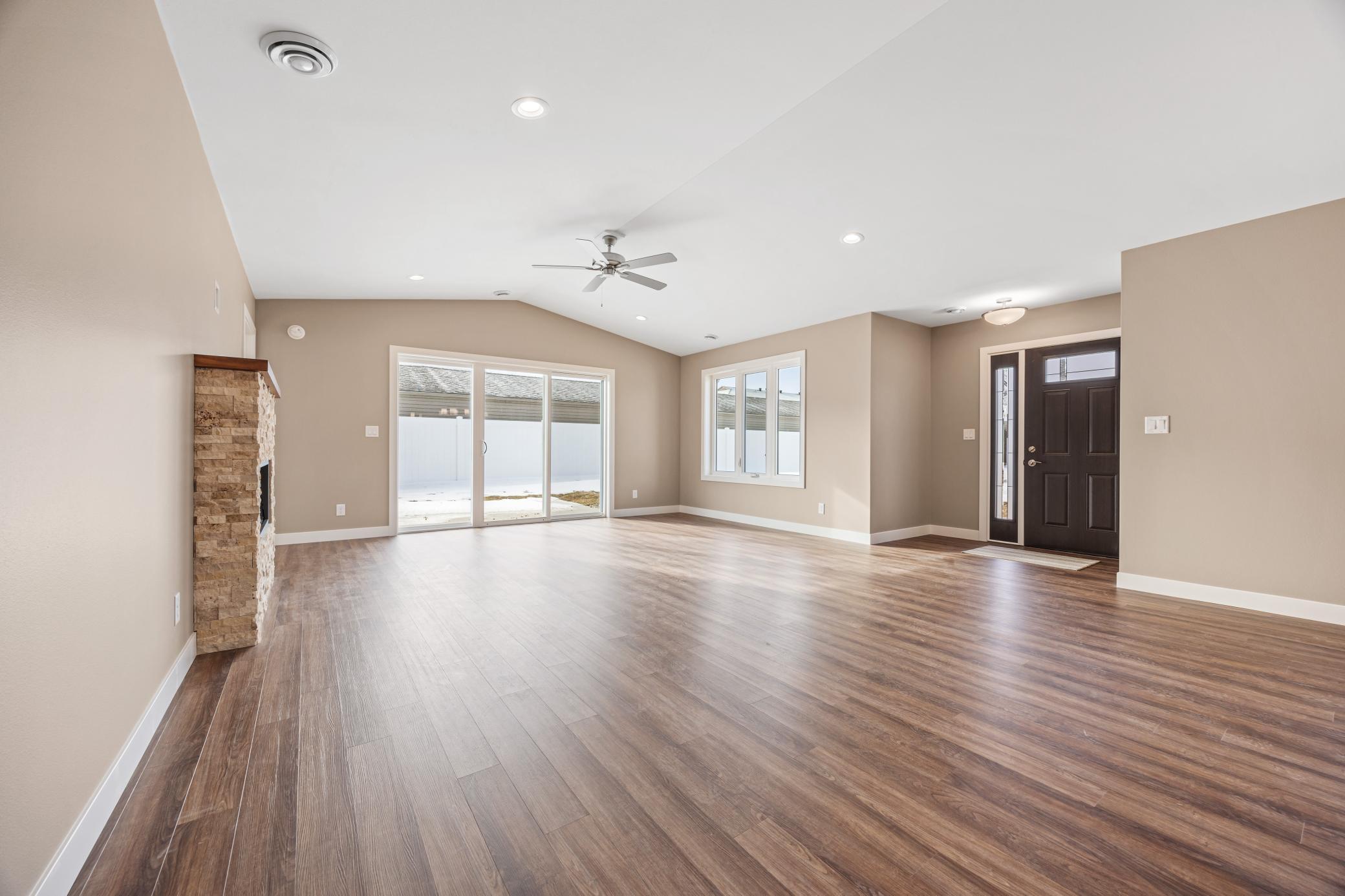 2332 30th Avenue South Fargo, ND 58103 - Photo 6 of 22