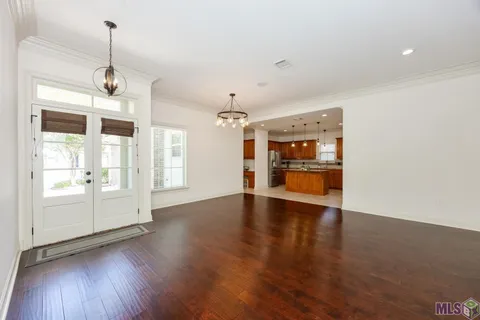$428,500 | 9797 Market W Drive, Baton Rouge, LA 70810