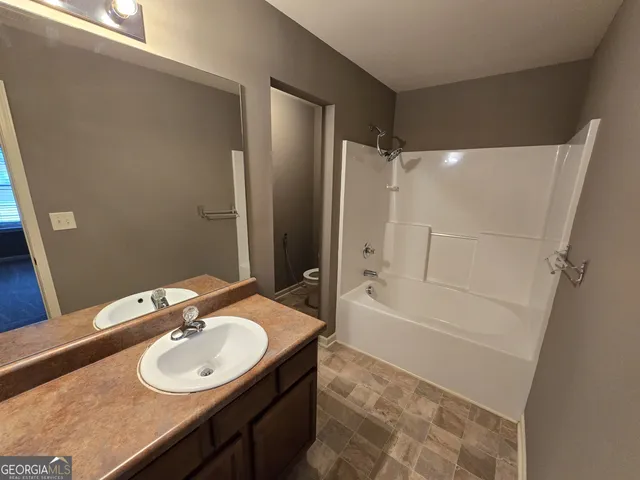 $1,950 | 175 Oakland Hills Way, Lawrenceville, GA 30044