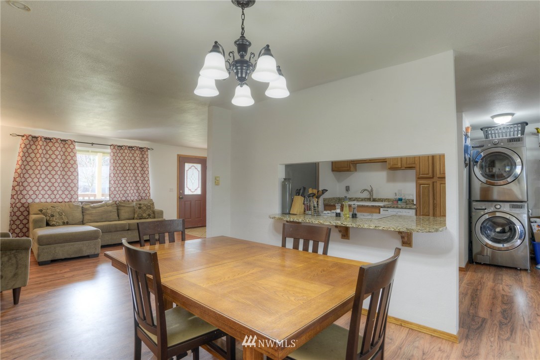7010 Meridian Road Southeast Olympia, WA 98513 - Photo 11 of 40 Gallery Image 11